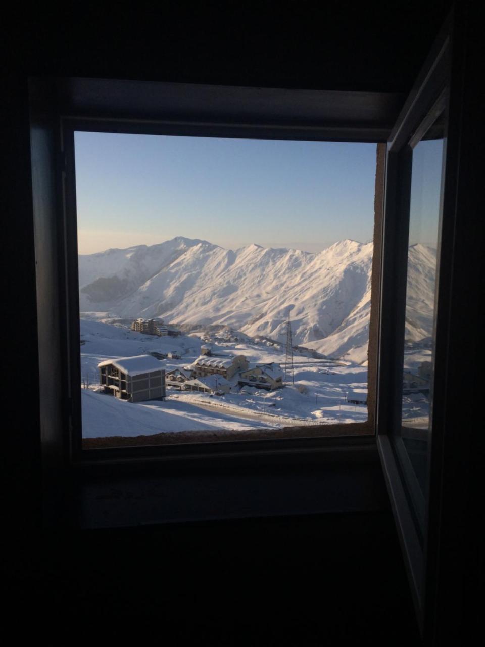 White Shino Hostel Gudauri Eksteriør billede